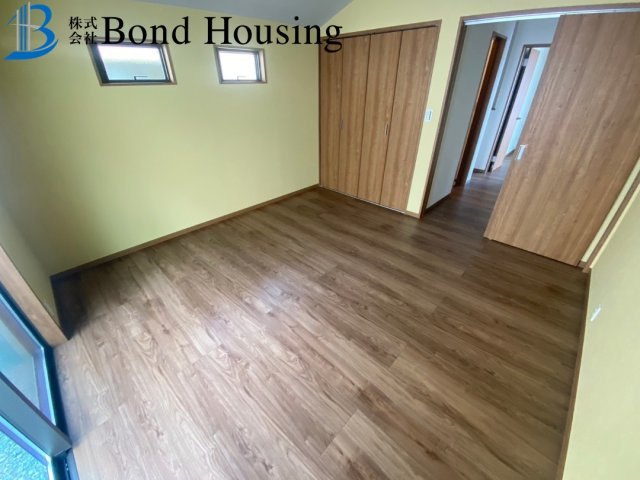 LDK21帖以上アリ　眺望良好　西朝霧丘全6区画　A号地の洋室