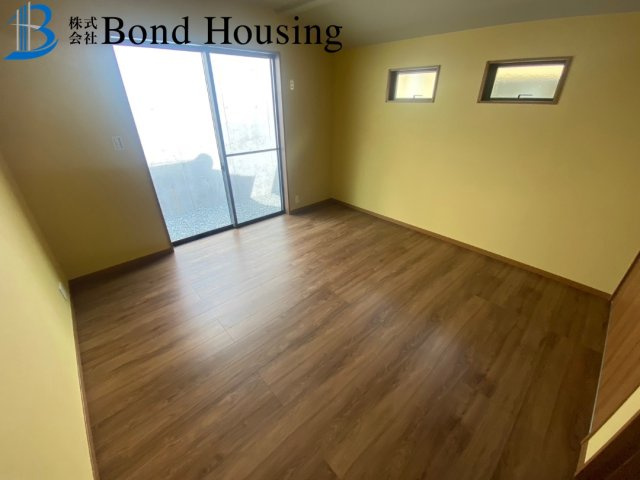 LDK21帖以上アリ　眺望良好　西朝霧丘全6区画　A号地の洋室