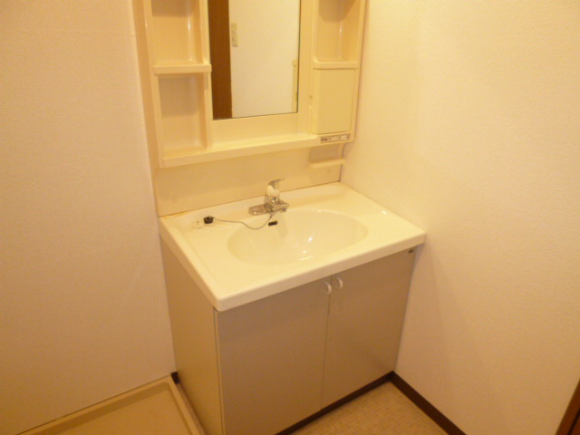 倉敷市宮前の賃貸マンションの独立洗面台|洗面化粧台