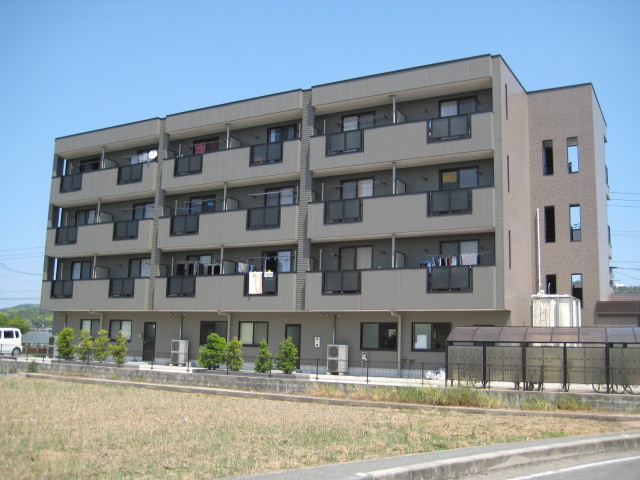 倉敷市宮前の賃貸マンションの外観