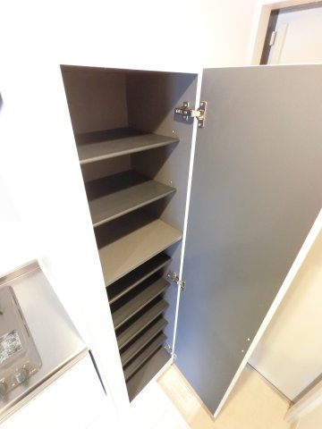 リブリ・津田沼WESTの収納