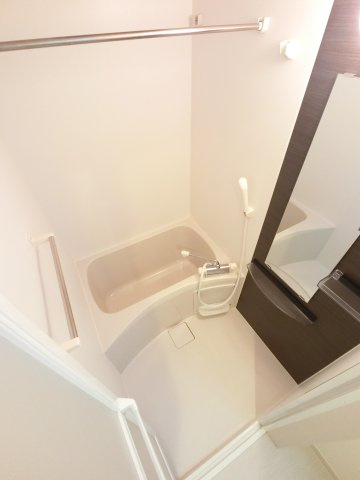 リブリ・津田沼WESTの浴室