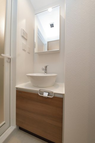 ウェルスクエア京都西陣の洗面所|303号室