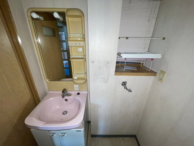若松町一丁目貸店舗の洗面所