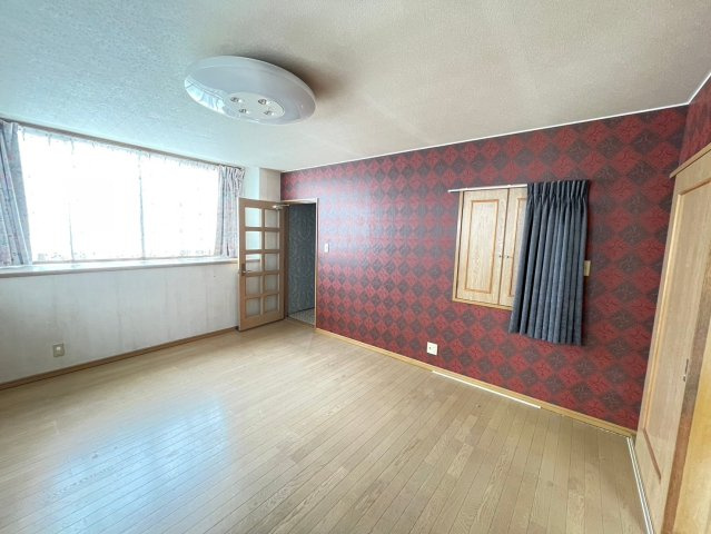 若松町一丁目貸店舗の居間・リビング