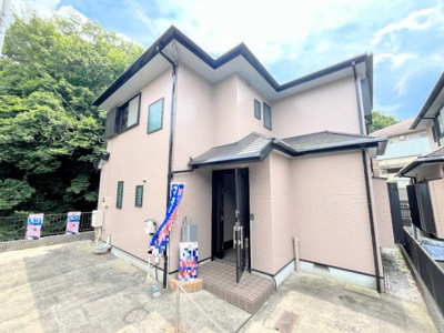 【外観】 | ◆◇台村町　中古戸建て◇◆ | ◆堂々たる趣ながら、主張し過ぎずどこか余裕を感じさせるシャープなフォルムで佇む邸宅は、晴天の空と照らし合わせる事で、本来あるべき完成形の姿を見せてくれます。
