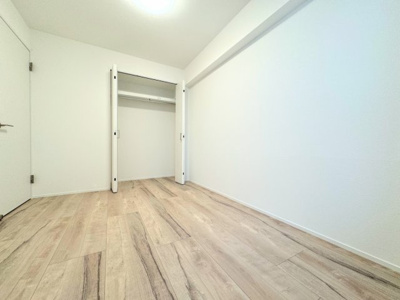 【洋室】 | ◆◇鶴見岸谷ハイツ◇◆ | ◆気持ちの良い風が室内へ入り込む居室。家具を配置しても広々ご利用いただけます！！