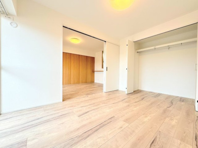 【居間・リビング】 | ◆◇鶴見岸谷ハイツ◇◆ | ◆住宅ローンのご相談や周辺環境のご案内も含め、ローンに詳しい、地元に詳しいスタッフがお出迎えさせていただきます。お気軽にご相談ください。