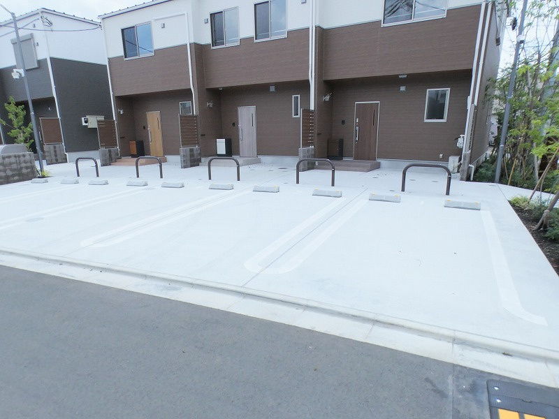 城址の杜の駐車場