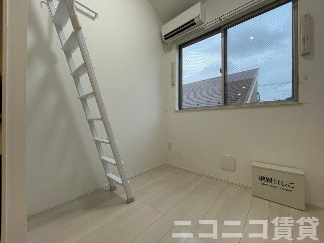 【バルコニー】