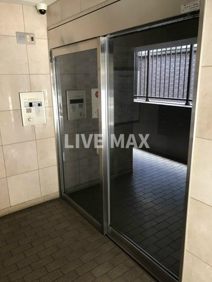 【エントランス】ヴィヴァーチェ四条大宮
