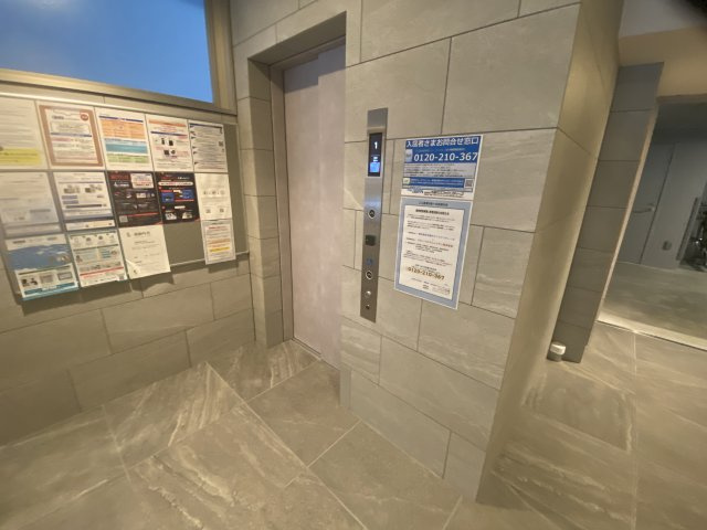 アーバネックス南新町のエントランス