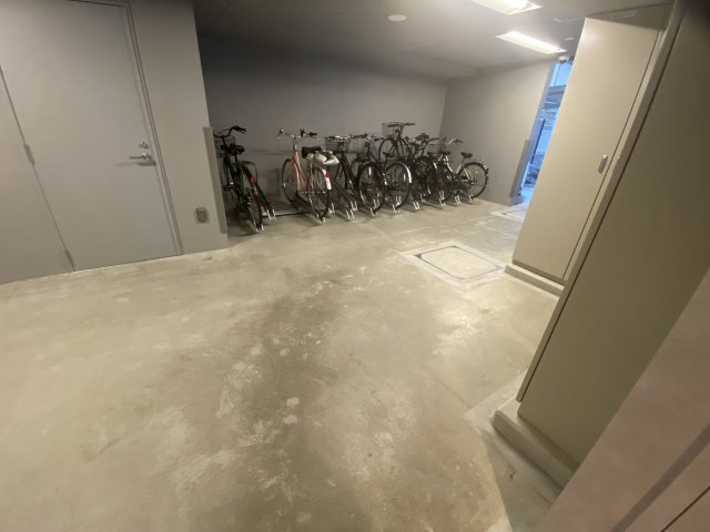 アーバネックス南新町のロビー