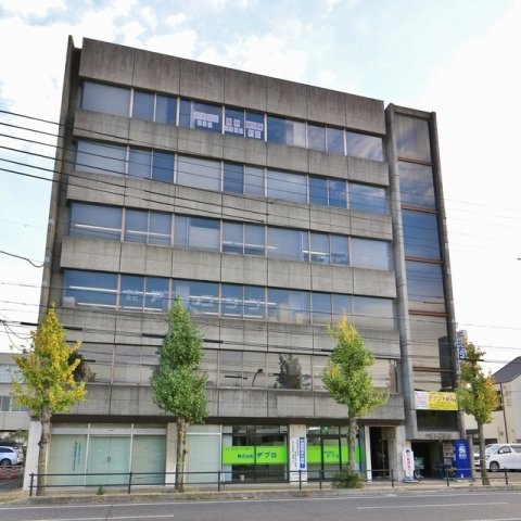 岐阜市鹿島町１丁目の店舗事務所の外観
