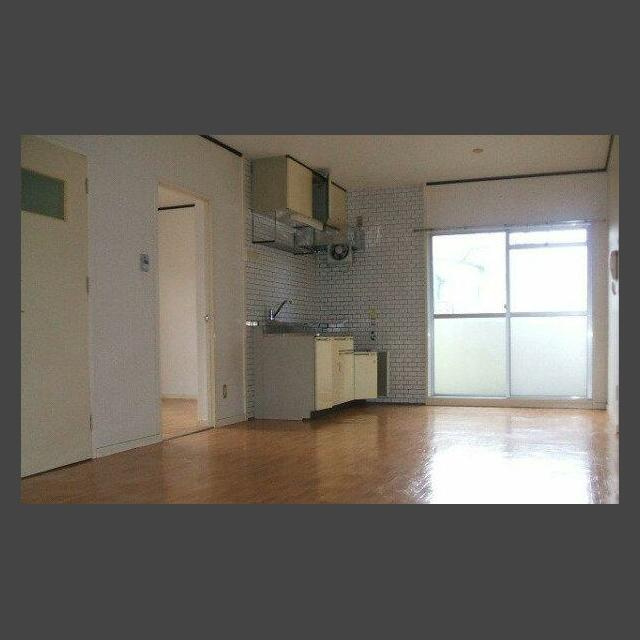 古賀第2ビルの居間・リビング|ゆったり過ごせるリビングです