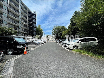 【駐車場】 | ドームズ芦花公園 | ①