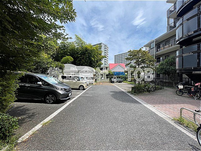 【駐車場】 | ドームズ芦花公園 | ②