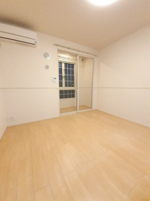 【内装】 | エスプランドルＡ | 明るい色調の室内です