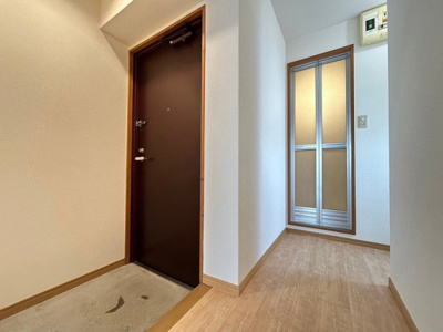 【玄関】 | サンライズ上原 | 別号室の写真になります。現況優先。