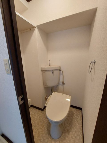 【トイレ】 | ライオンズマンション大濠第３ | 別号室の写真になります。現況優先。