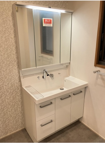 一宮徳谷　中古戸建　の独立洗面台