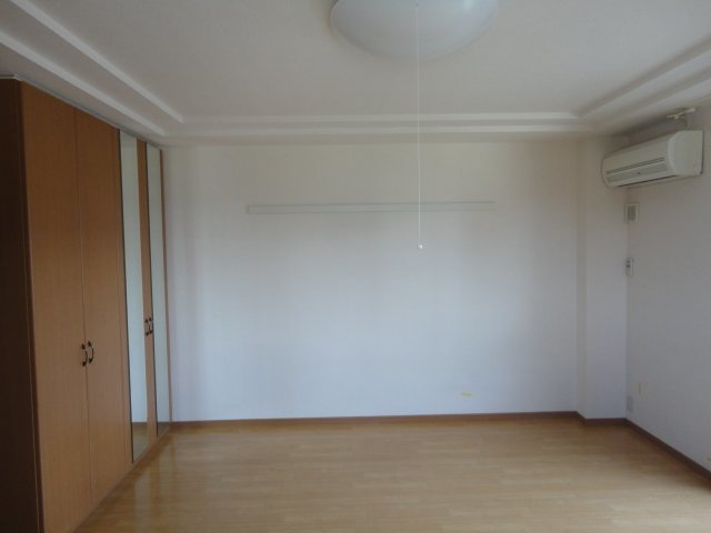 パレスさくらんぼの洋室|洋室