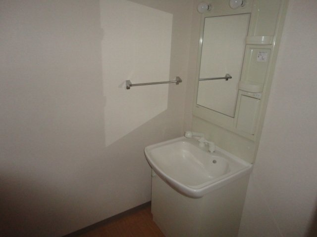 パレスさくらんぼの独立洗面台|洗髪洗面化粧台