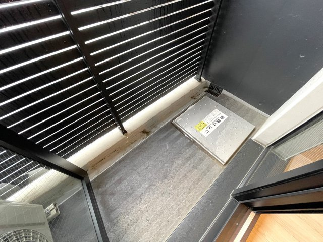 【バルコニー】