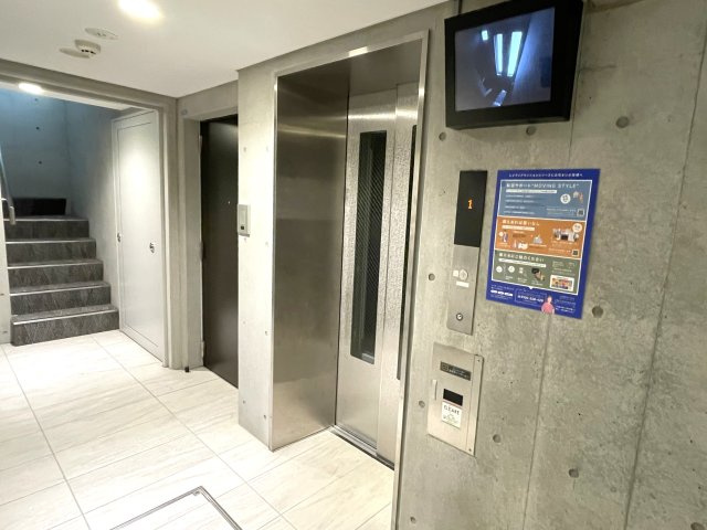 【エントランス】