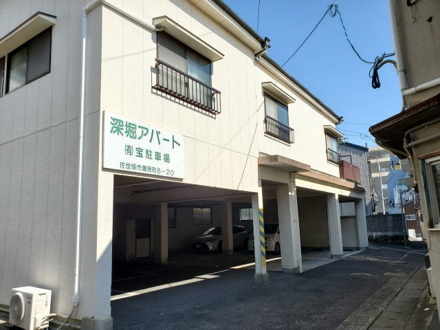 佐世保市潮見町の駐車場の外観