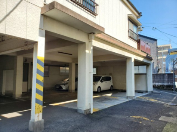 佐世保市潮見町の駐車場の駐車場