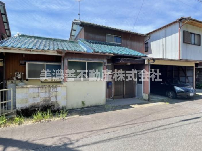 ６３３９３　岐阜市福富中古戸建ての外観
