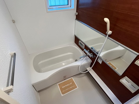 ローテローゼ大塚の浴室
