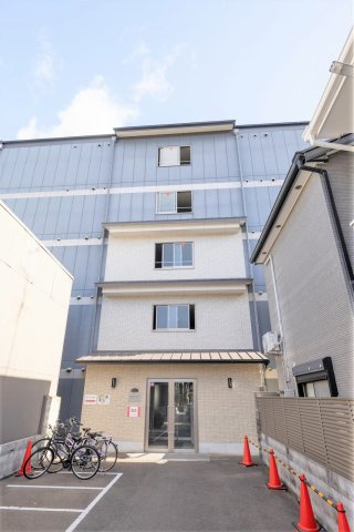 RUSCELLO-UNOの外観