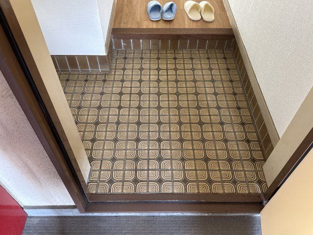 イトーピア野里の玄関