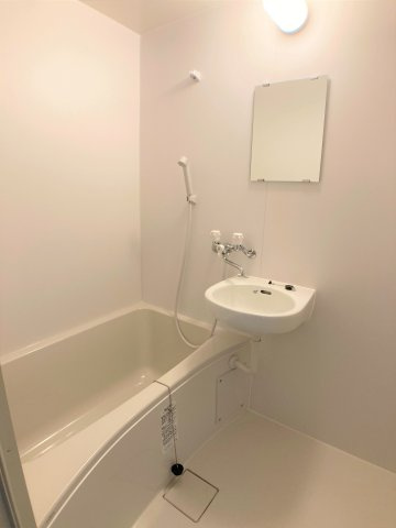 エクセル大峯の浴室|別部屋反転間取りのお写真となります。