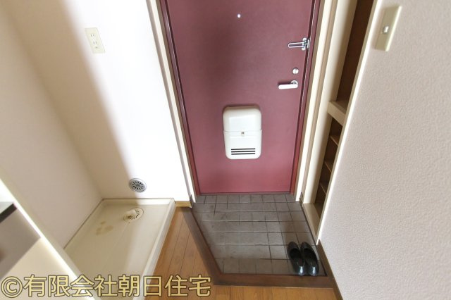 ピュア広本町の玄関