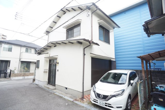 旭町2丁目戸建貸家の外観