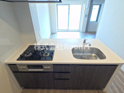 【キッチン】 | アーバネックス谷町六丁目 | コンパクトなキッチンで掃除もラクラク