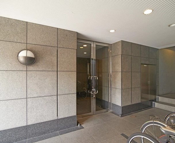 【エントランス】