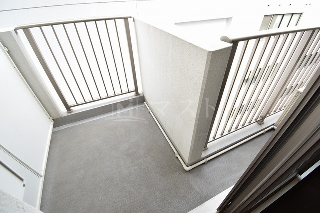 パウゼ堺筋のバルコニー