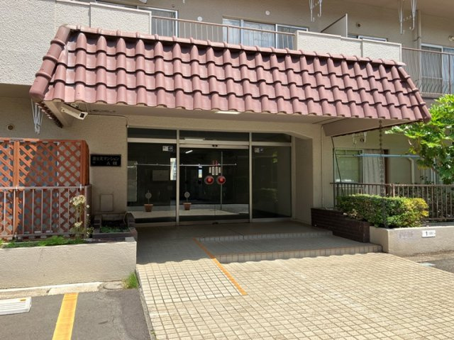 富士見マンションＡ棟のエントランス