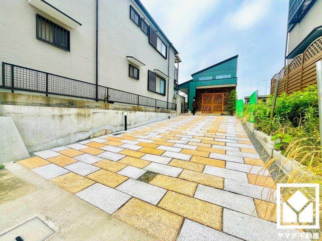 宇治市木幡平尾の駐車場