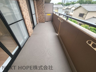 【バルコニー】 | ライオンズガーデン園田 | バルコニーは南向きです♪お天気の良い日は陽当たり良好です！！お洗濯物もスッキリ乾きますね(^^)