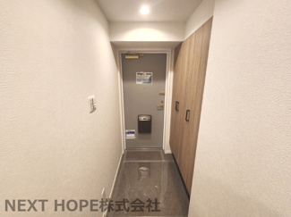 【玄関】 | ライオンズガーデン園田 | スッキリとした玄関です♪大きなシューズBOXが設けられており、ご家族のたくさんの靴もスッキリ収納できます！！