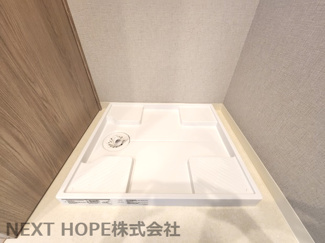 【洗面所】 | ライオンズガーデン園田 | 洗面室内には室内洗濯機置き場もございます♪