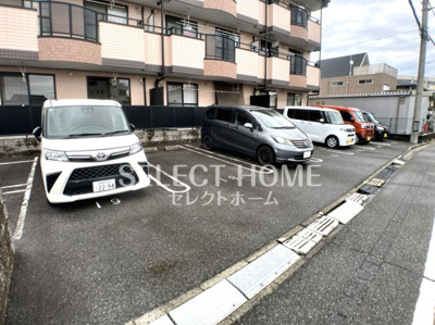 【駐車場】 | Ｓ．Ｄ．Ｖｉｌｌａｇｅ | 同型タイプ駐車スペースもあります