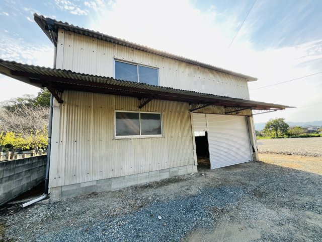 高塚倉庫の外観