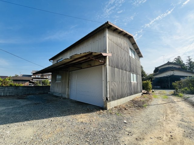 高塚倉庫の外観