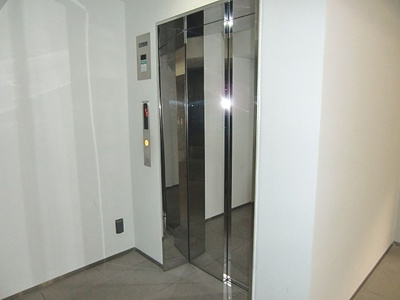 【ロビー】 | レヴィーガときわ台crob　※7/19退去 | エレベーター完備で移動もらくらく♪